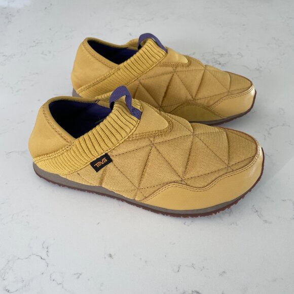 Teva 1984 Outdoor ReEmber Moccasin 1125471 Slip On Gold w Purple Tab Sz 8 NWT - Picture 5 of 14